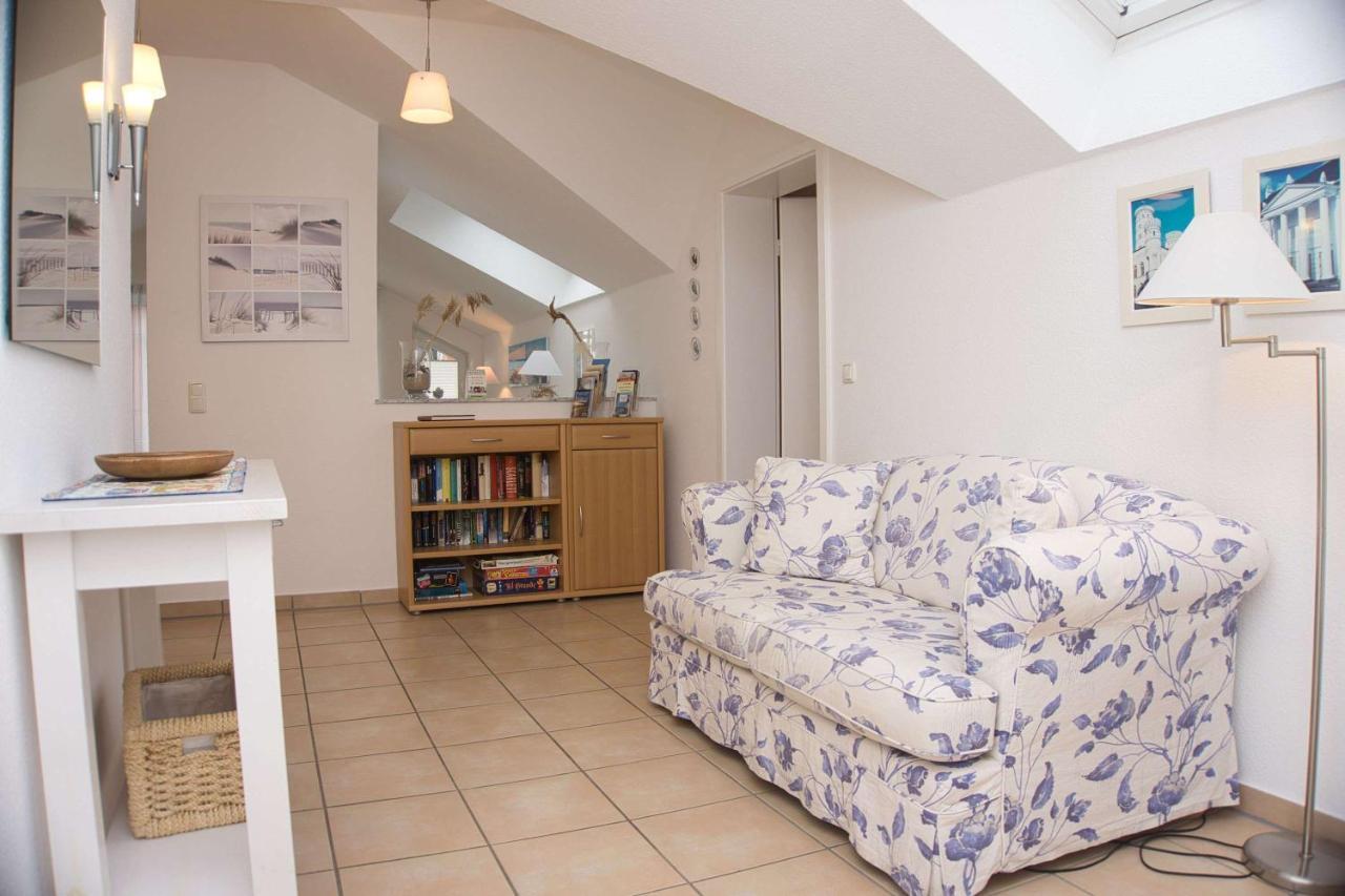 Balkon Mit Traumhaften Meerblick, Gratis Nutzung Vom Ahoi Erlebnisbad Und Sauna In Sellin Duenenhaus Fewo05 Goehren  Dış mekan fotoğraf